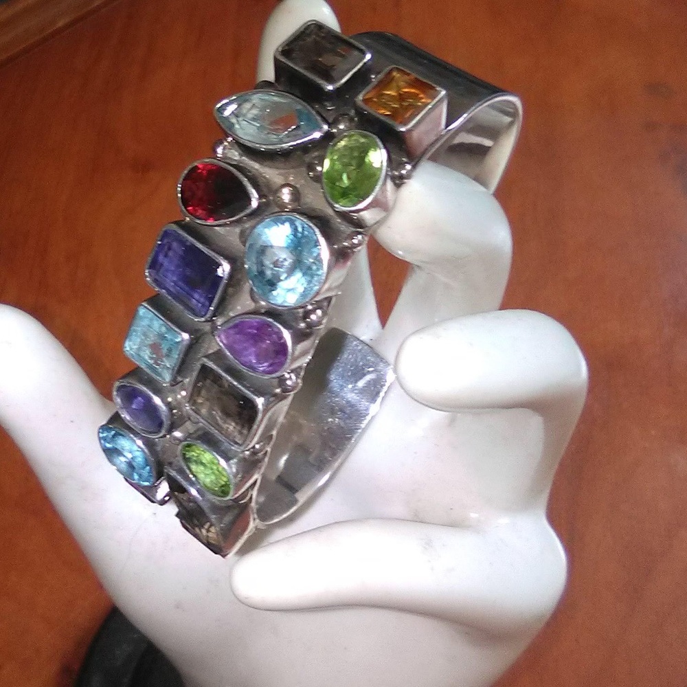 Silver 925 bracelet with 14 precious stones